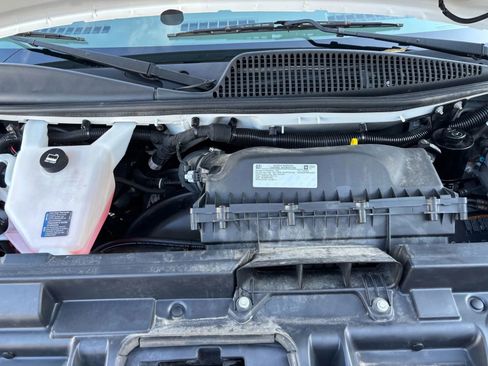 Used 2021 Chevrolet Express 2500 w/ Driver Convenience Package image 26