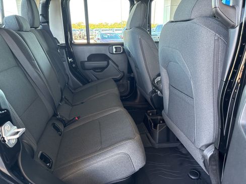 New 2026 Jeep Gladiator Sport image 13