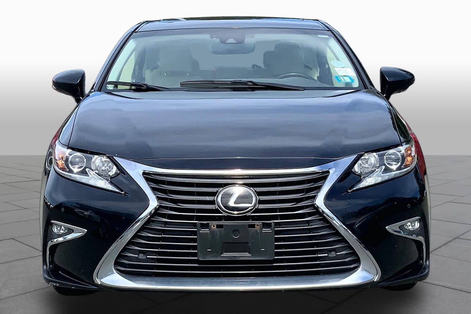 Used 2017 Lexus ES 350 FWD image 4