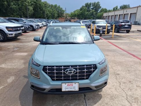 Used 2025 Hyundai Venue SEL FWD image 5