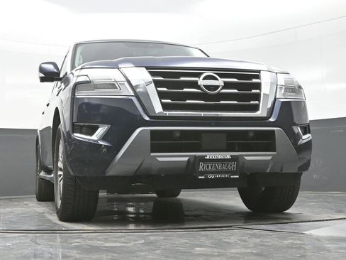 Used 2024 Nissan Armada SL w/ Captain's Chairs Package image 29