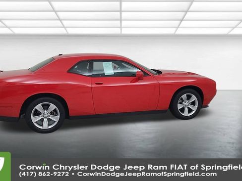 Certified 2022 Dodge Challenger SXT image 16