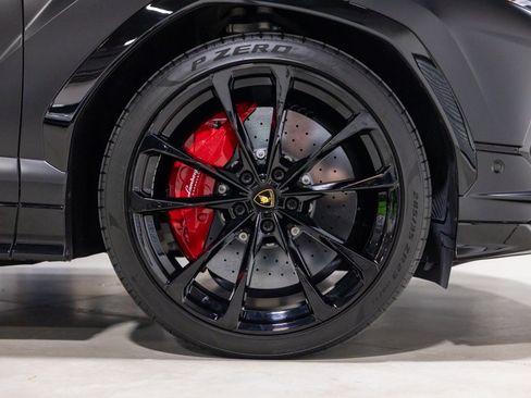 Used 2024 Lamborghini Urus S AWD/4WD image 24