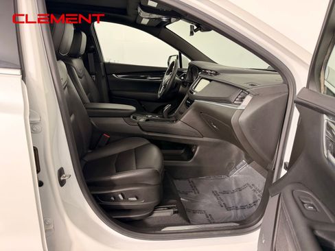 Used 2021 Cadillac XT5 Premium Luxury AWD/4WD image 31