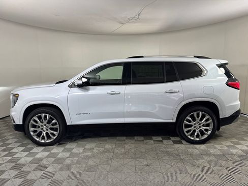 New 2026 GMC Acadia Denali w/ Super Cruise Package image 8