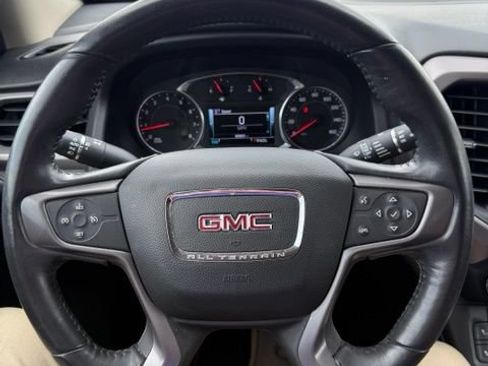 Used 2017 GMC Acadia SLT AWD/4WD image 13