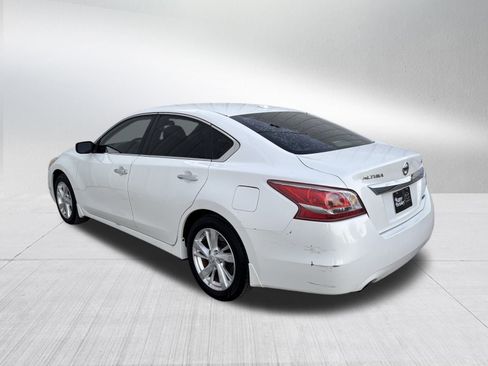 Used 2013 Nissan Altima 2.5 SV image 8