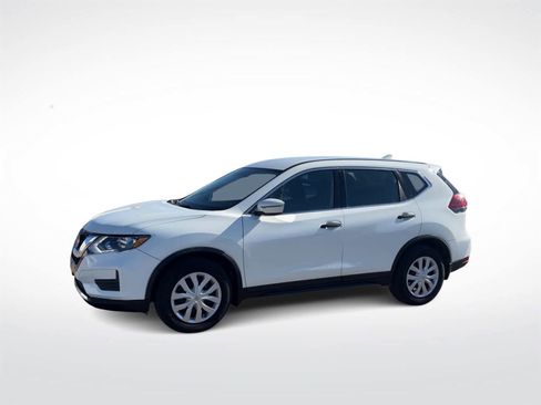Used 2019 Nissan Rogue S image 5