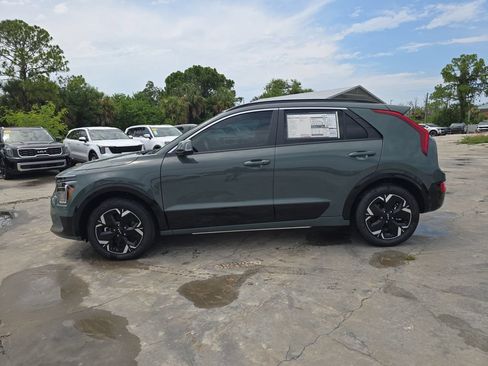 New 2026 Kia Niro Wind w/ Wind Preserve Package FWD image 5