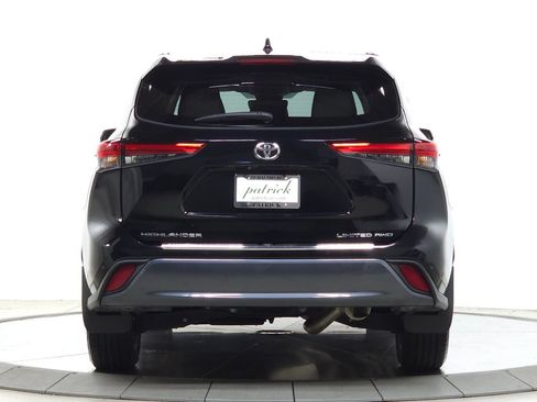 Used 2023 Toyota Highlander Limited AWD/4WD image 6