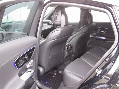 New 2026 Mercedes-Benz GLC 300 4MATIC image 14