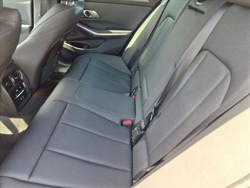 Used 2021 BMW 330i Sedan w/ Executive Package RWD image 18