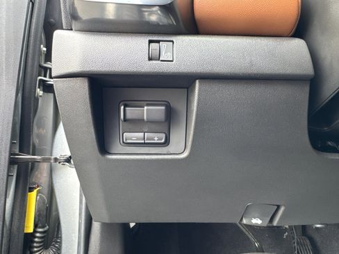 Certified 2025 GMC Canyon AT4 AWD/4WD image 23