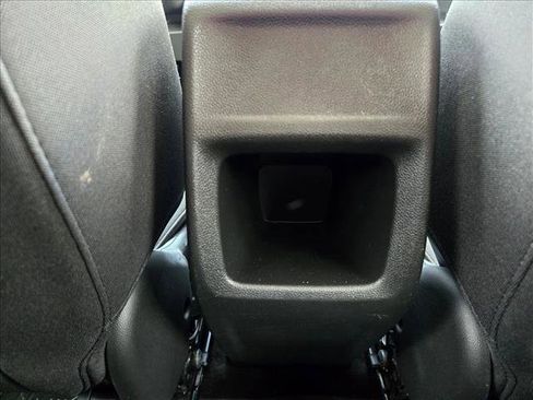 Used 2025 Chevrolet Trax LS w/ LS Convenience Package image 17