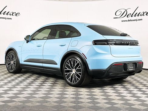 Used 2024 Porsche Macan 4 Electric w/ Premium Package AWD/4WD image 4
