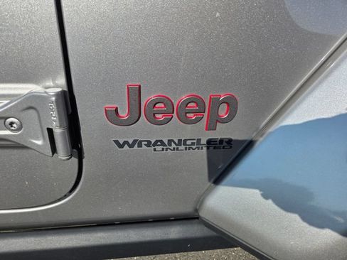 Used 2019 Jeep Wrangler Unlimited Rubicon AWD/4WD image 23