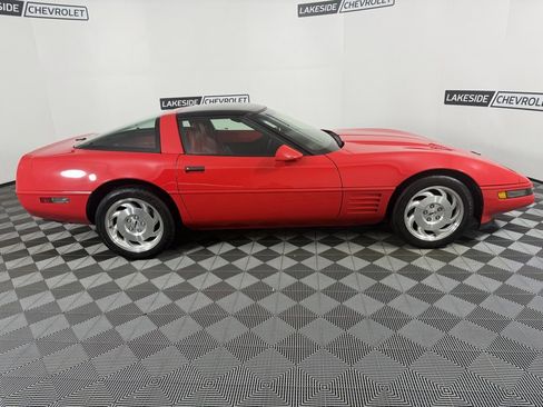 Used 1994 Chevrolet Corvette Coupe image 9