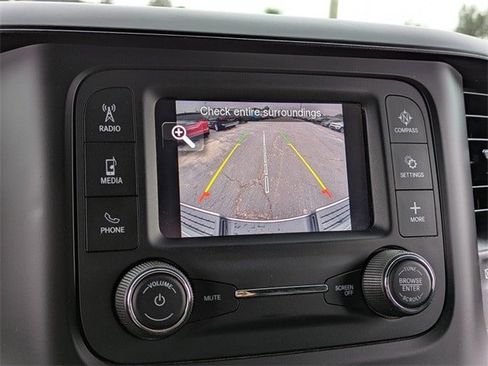 Used 2022 RAM 2500 Tradesman w/ Chrome Appearance Group image 20