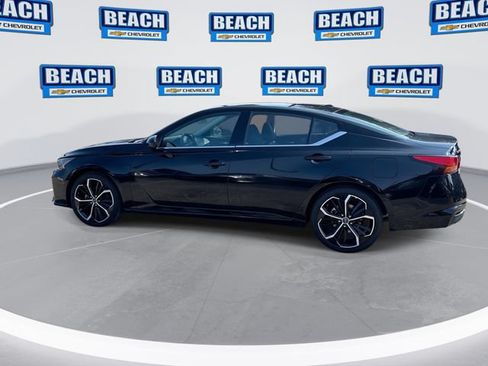 Used 2024 Nissan Altima 2.5 SR FWD image 5