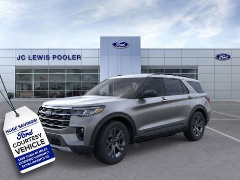 New 2026 Ford Explorer Active w/ Active Comfort Package image 1