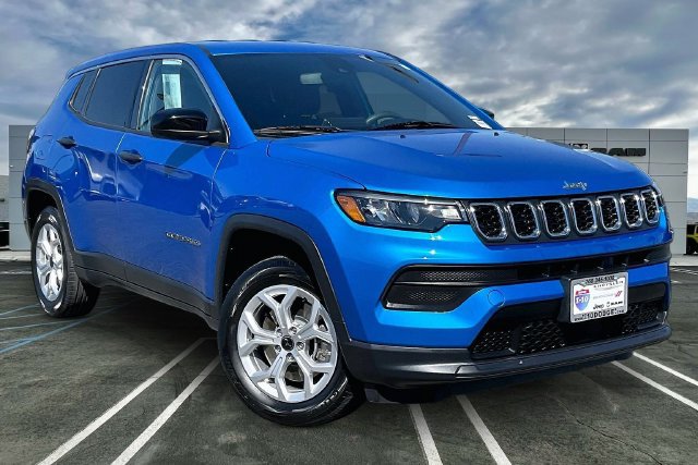 Used 2025 Jeep Compass Sport AWD/4WD image 12