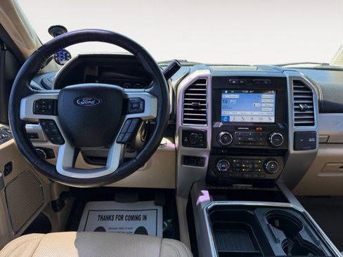 Used 2017 Ford F250 Lariat w/ Lariat Ultimate Package AWD/4WD image 2