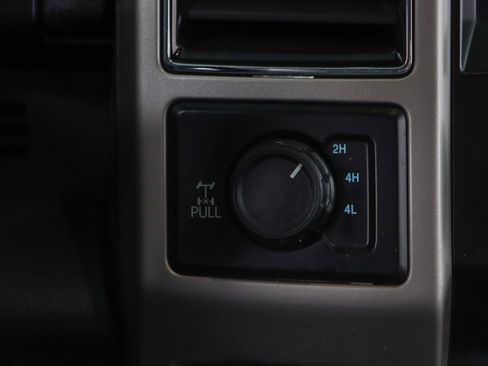 Used 2020 Ford F250 Lariat w/ Lariat Value Package image 21