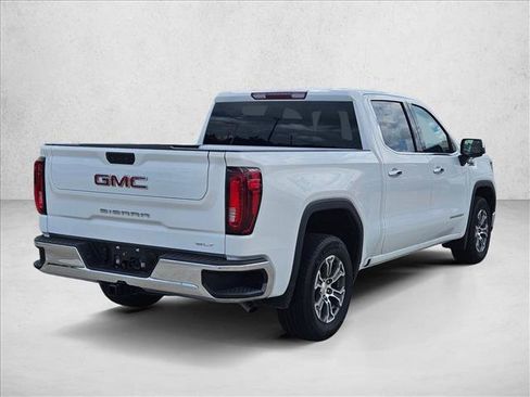 Used 2026 GMC Sierra 1500 SLT RWD image 5