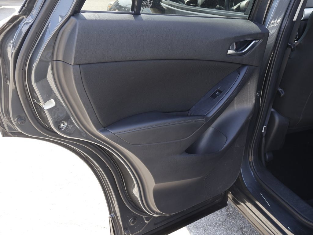 Used 2016 MAZDA CX-5 Touring FWD image 13