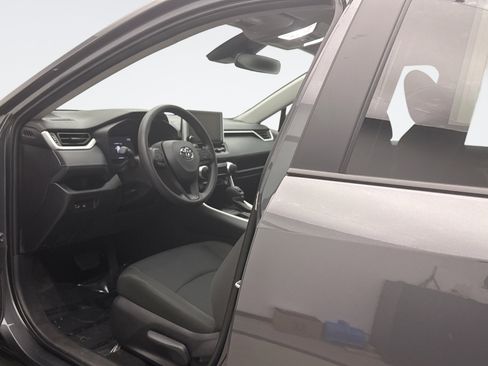 Used 2025 Toyota RAV4 LE image 10