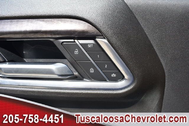 Used 2025 Chevrolet Silverado 2500 LTZ w/ LTZ Premium Package AWD/4WD image 20