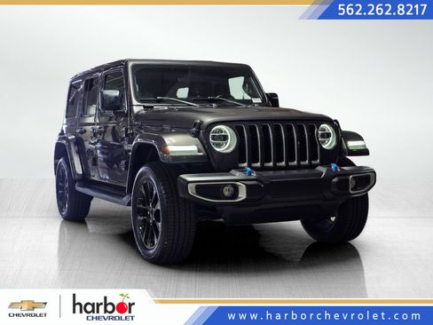 Used 2022 Jeep Wrangler Unlimited Sahara AWD/4WD image 1