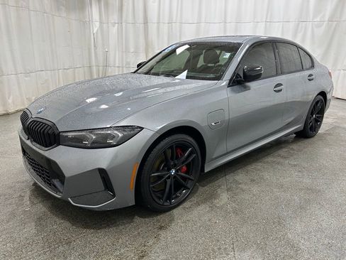 Used 2023 BMW 330e w/ M Sport Package image 4