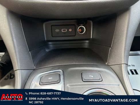 Used 2024 Chevrolet Equinox LT AWD/4WD image 19