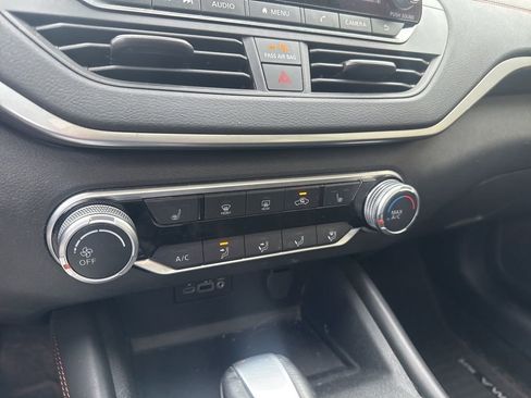 Used 2022 Nissan Altima 2.5 SR w/ Midnight Edition Package image 36