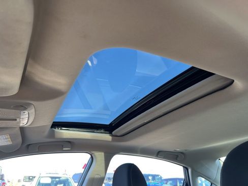 Used 2017 Nissan Altima 2.5 SV w/ Convenience Package image 17