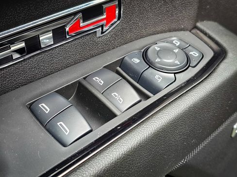 Used 2024 GMC Sierra 1500 AT4 w/ Technology Package AWD/4WD image 14