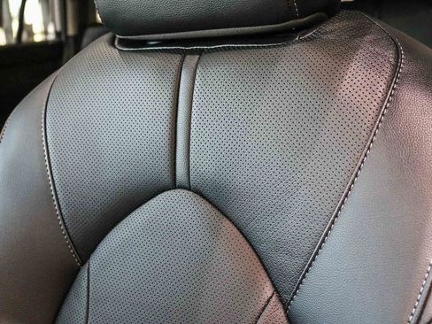 New 2026 Toyota Highlander Limited image 27