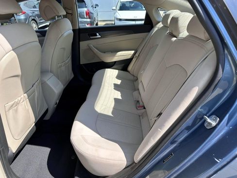 Used 2017 Hyundai Sonata FWD image 12