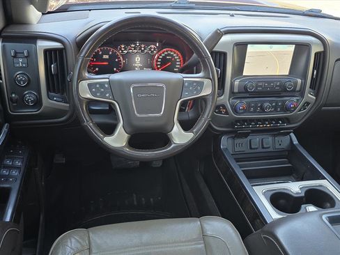 Used 2015 GMC Sierra 2500 Denali w/ Duramax Plus Package image 6