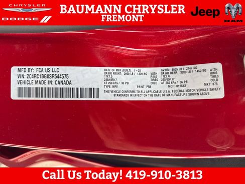 Used 2025 Chrysler Pacifica Select FWD image 29
