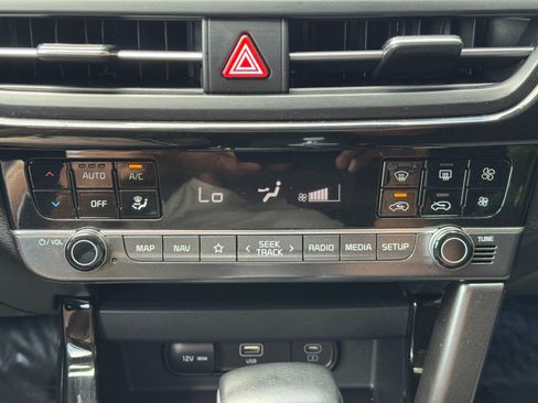 Used 2024 Kia Seltos S AWD/4WD image 27