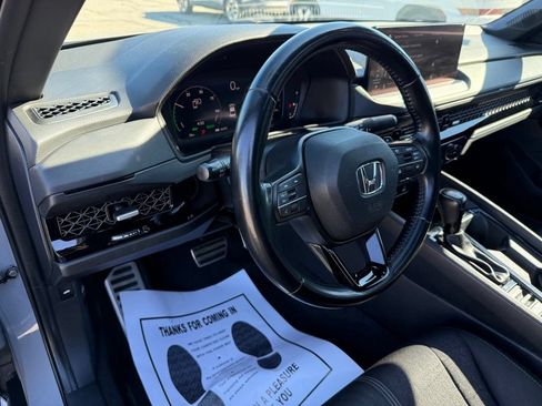 Used 2023 Honda Accord Sport image 18