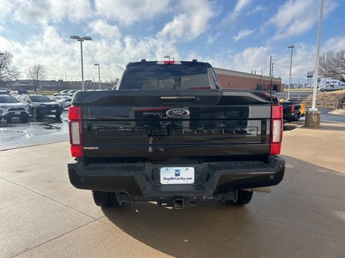 Used 2021 Ford F250 Lariat image 14