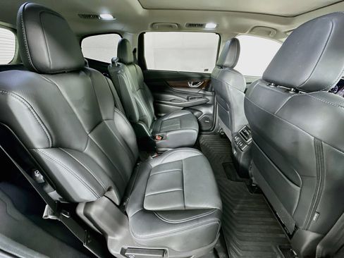 Used 2024 Subaru Ascent Touring AWD/4WD image 30