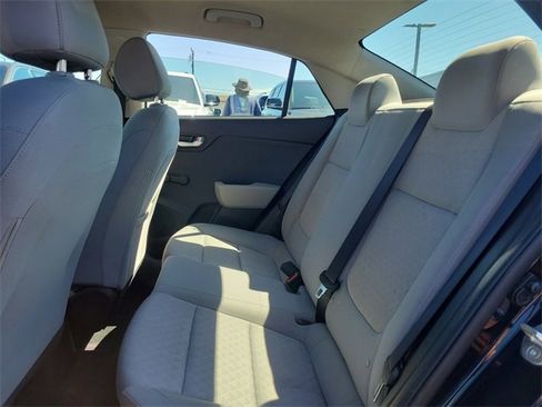 Used 2018 Kia Rio LX image 11