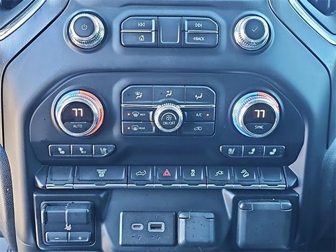 Used 2022 GMC Sierra 2500 AT4 image 21