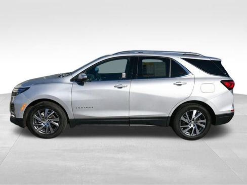 Used 2022 Chevrolet Equinox Premier FWD image 4