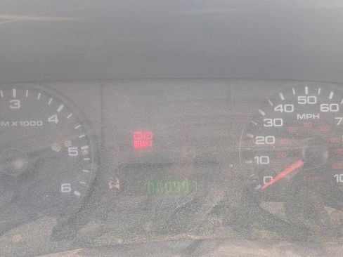 Used 2005 Ford F450 2WD Regular Cab Super Duty image 38