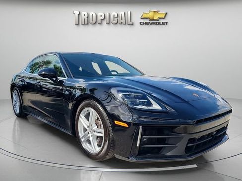 Used 2025 Porsche Panamera w/ Premium Package RWD image 8